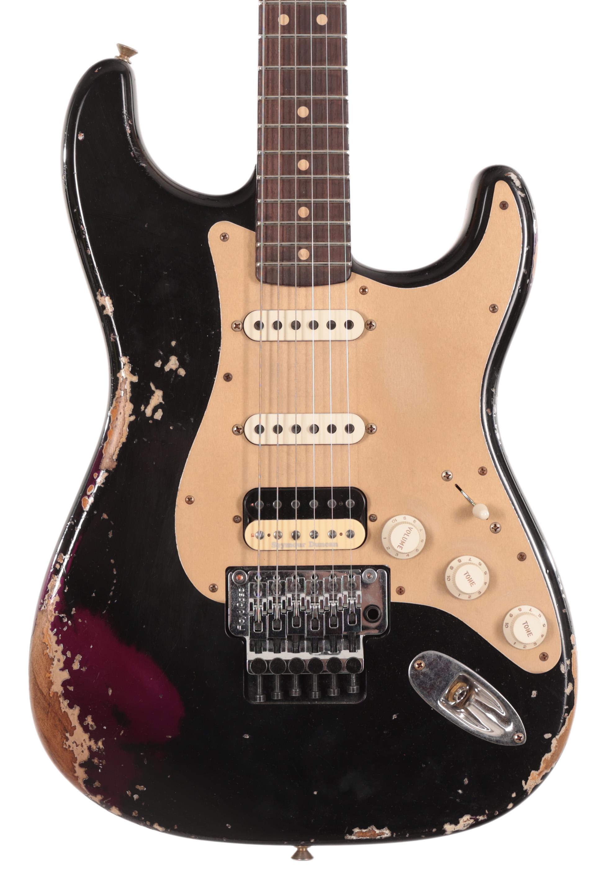 ☆Hard Relic Squier by Fender stratcaster /ヴィンテージホワイト